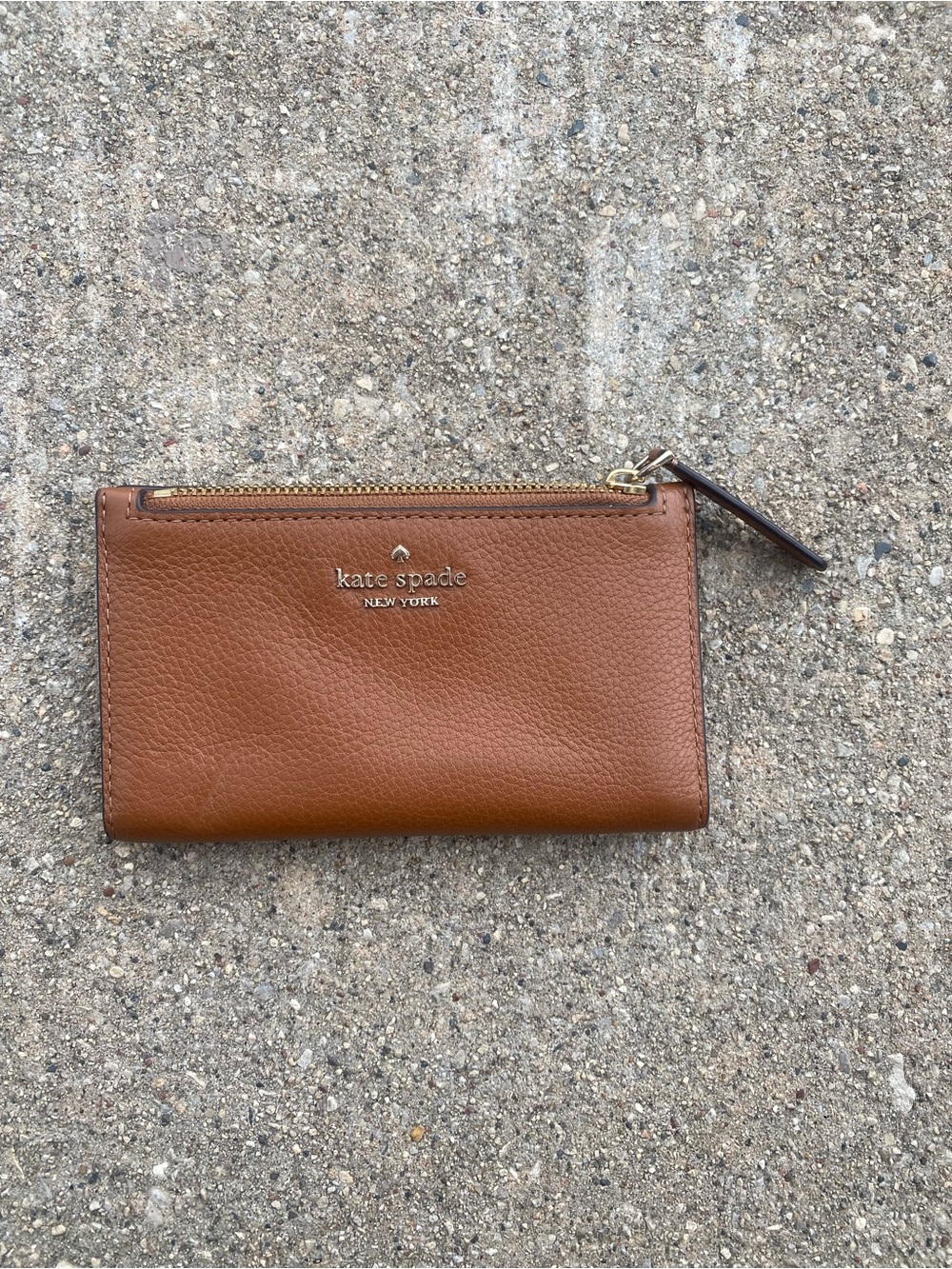 🌈 kate spade Brown Pebbled Leather Zip Wallet